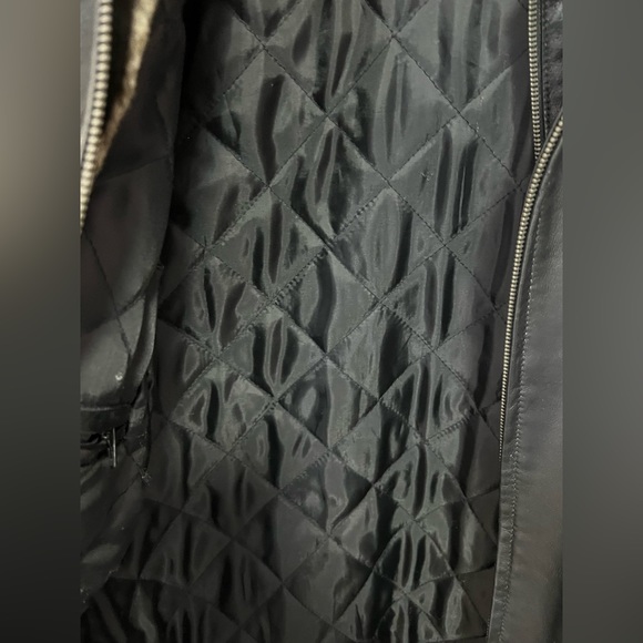 Cherokee Genuine Leather Jacket - Picture 11 of 16